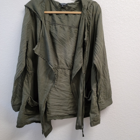 ⬇️ SALE! Torrid Drape Front Hooded Anorak - Picture 3 of 6